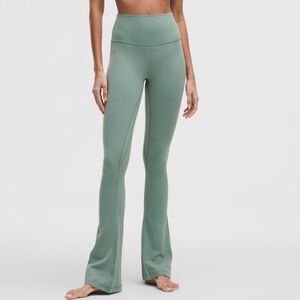 NWT lululemon Align™ High-Rise Mini-Flare Pant
Regular